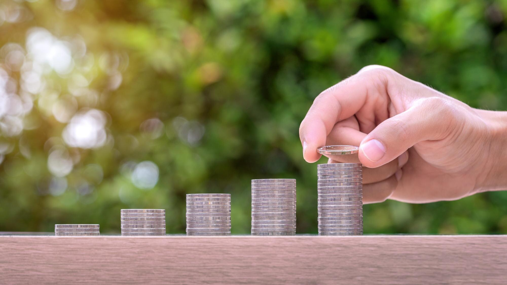 Gestapelte Münzen als Symbol für Investitionen